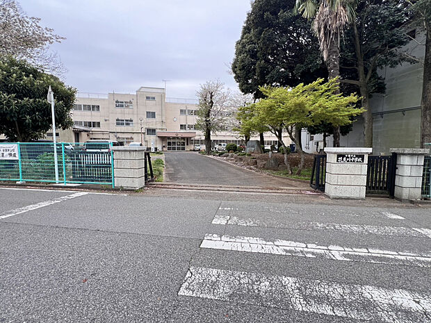 千葉市立花見川中学校（約2,100m）