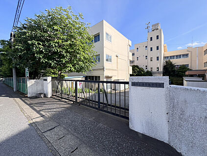 酒井根中学校 750m