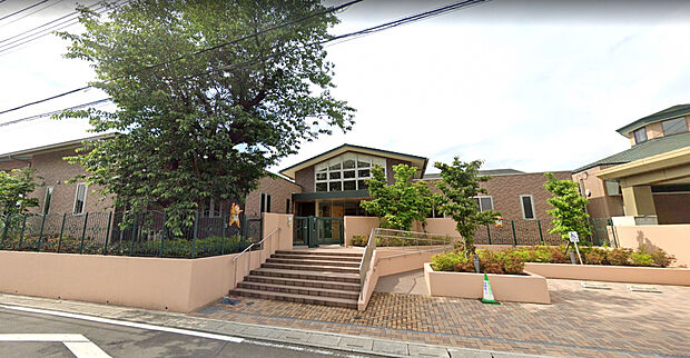 伊奈はなぞの幼稚園（約850m）