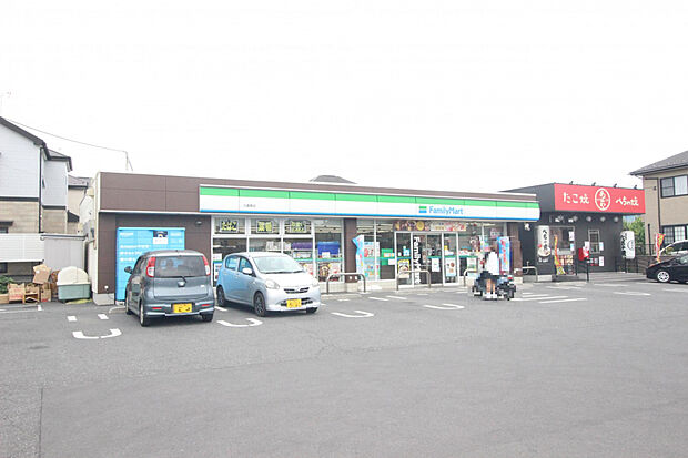 ファミリーマート久喜東店（約100m）