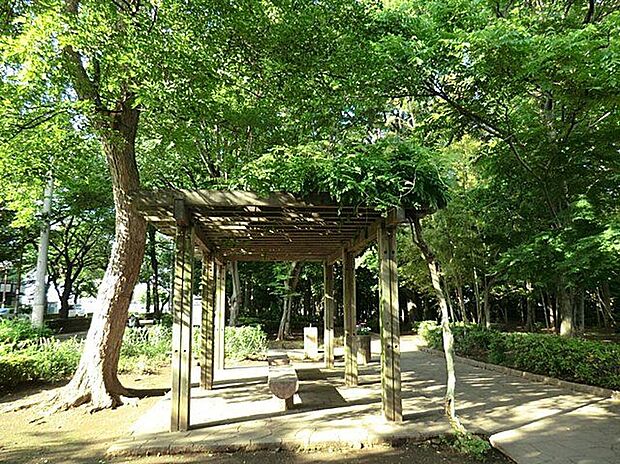 谷津の森公園(約320m)