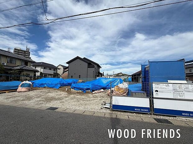 陽当たり豊かな南庭を確保。お日さまの光をたっぷりと取り込み、明るい住まいに。現地（2026年6月）撮影