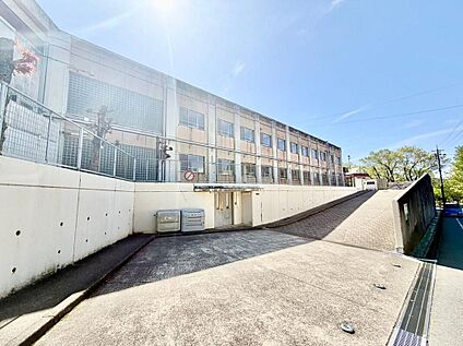 名古屋市立小幡北小学校 918m(徒歩12分)
