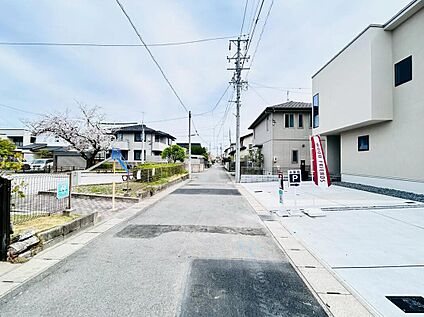前面道路含む現地写真