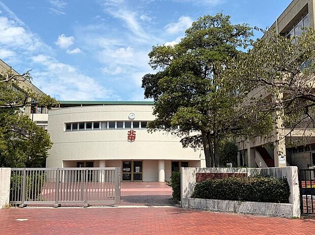 大府市立大府北中学校(約1,243m)