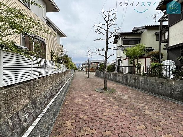 上地西緑道（約560m）