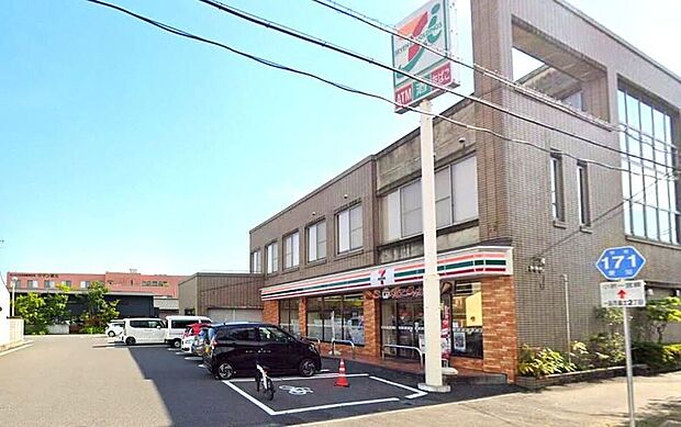 セブンイレブン一宮富士2丁目店(約438m)