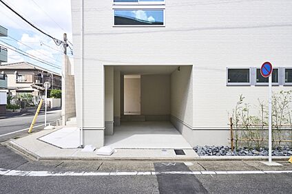 A棟ビルトインガレージ