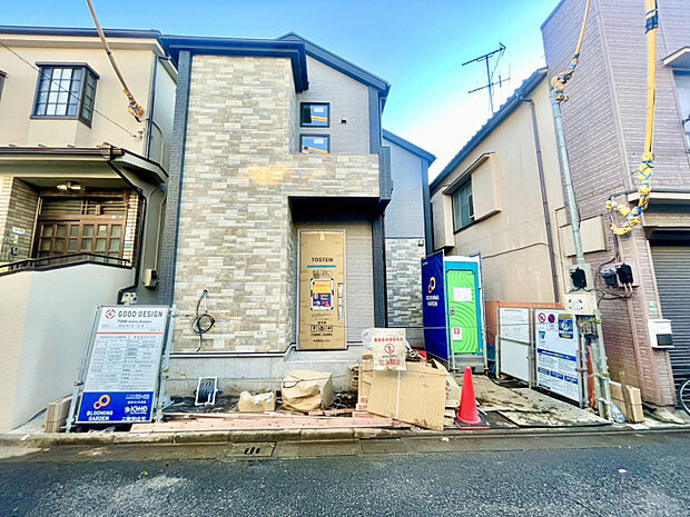 【外観】12/15現在　都会的デザインの新築戸建♪存在感ある佇まい