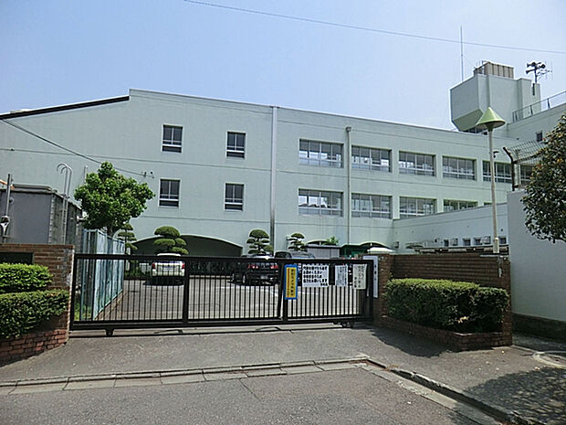 小金井市立南中学校（約610m）
