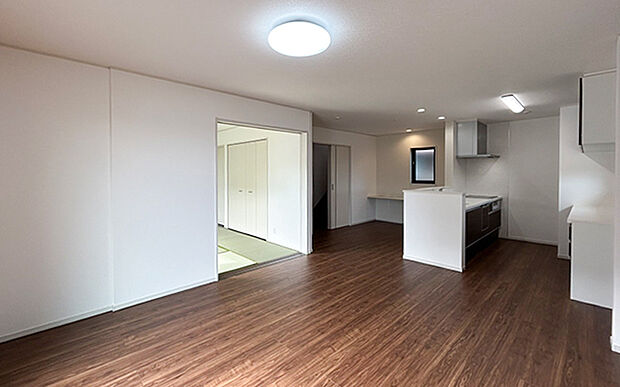 現地写真:LDK(2号棟)