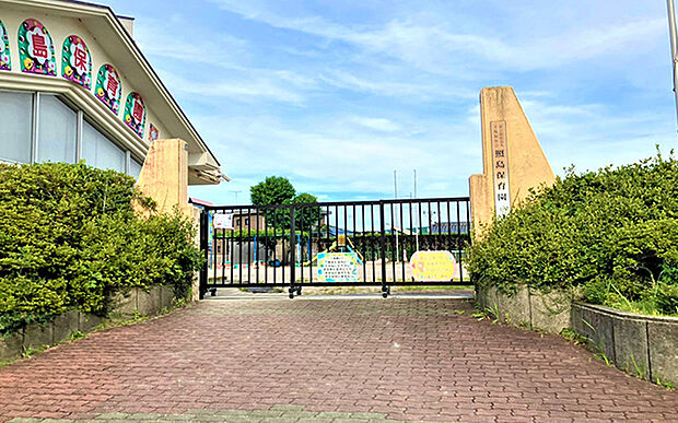 照島保育園(約220m)