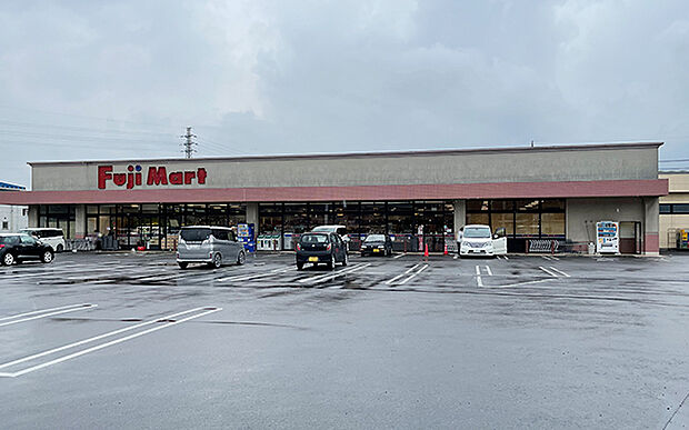 フジマート葛生店 (約400m)