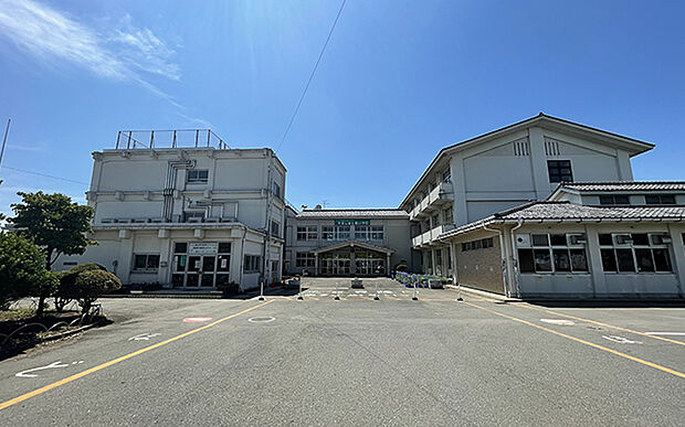 栃木市立栃木第三小学校(約1,000m)
