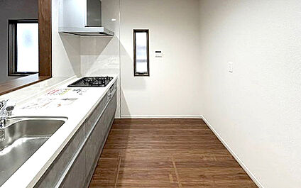 現地写真:キッチン(1号棟)