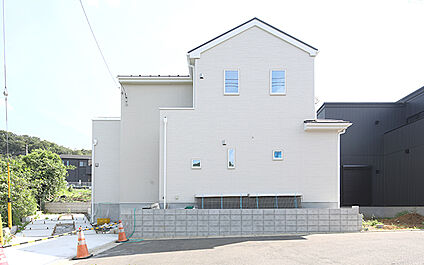 現地写真：外構工事中（14号棟）