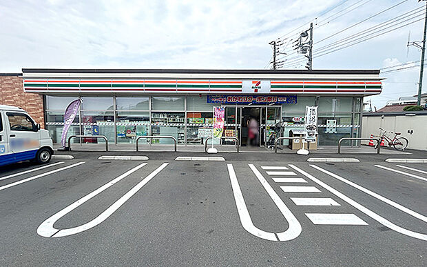 セブンイレブン(約450m)