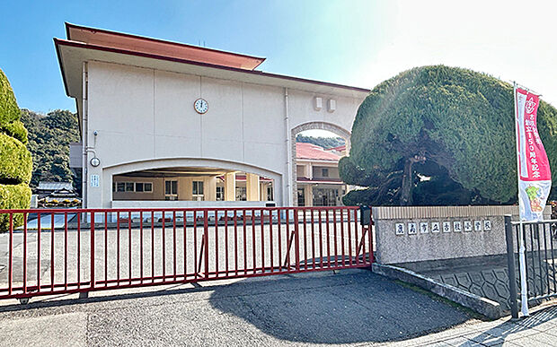 鹿島市立古枝小学校（約1,200m）