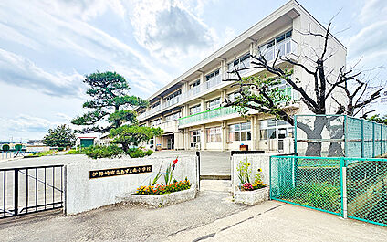 伊勢崎市立あずま南小学校 220m