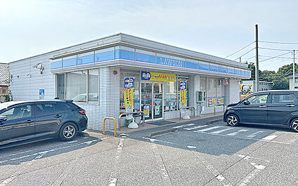 ロ-ソン総和大堤店 600m