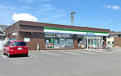 ファミリーマート 新潟逢谷内店 410m