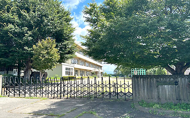 高崎市立箕郷東小学校(約650m)