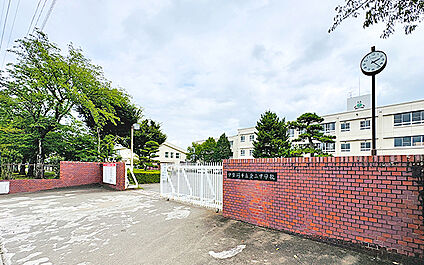 伊勢崎市立第二中学校 2150m