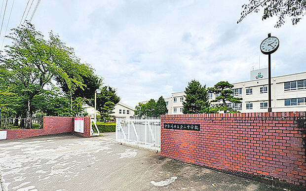 伊勢崎市立第二中学校(約2,150m)