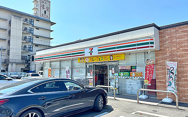 セブンイレブン 笛吹春日居町小松店(約400m)