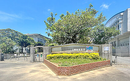 南城市立百名小学校 2730m