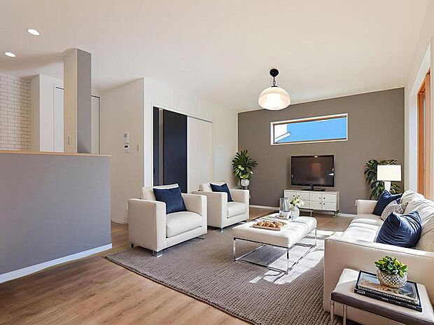 ◆大きめのテーブルやソファなど家具もしっかり配置していただけます!ゆったりとした広さで家族団らんの時間をお過ごし頂けます♪(1号棟)