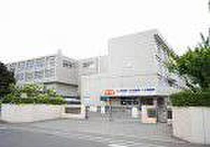 林中学校  約640m(徒歩8分)