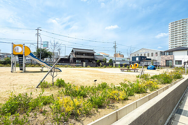 【アーバンヴィラ豊田】分譲地内公園