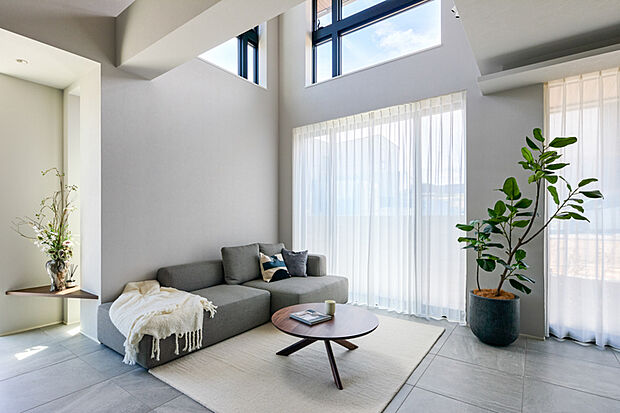 【建物プラン例】最小限の柱と梁で建物を支えるトヨタホームは、耐震性の高さを保ちながら理想的な大空間を実現できます。