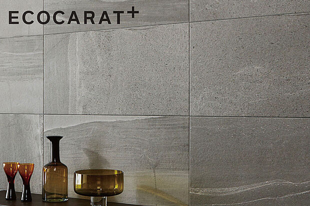 【【エコカラットプラス】】自然素材の豊かな表情、繊細な柄や色彩表現を追求。上質で洗練されたデザイン性と充実の機能性が、心地よい空間を創り出します。※カラーは号棟により異なります。※画像はイメージです。