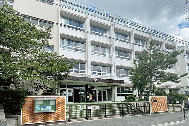 東金町中学校/徒歩17分