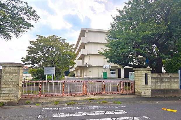 三芳東中学校/徒歩13分