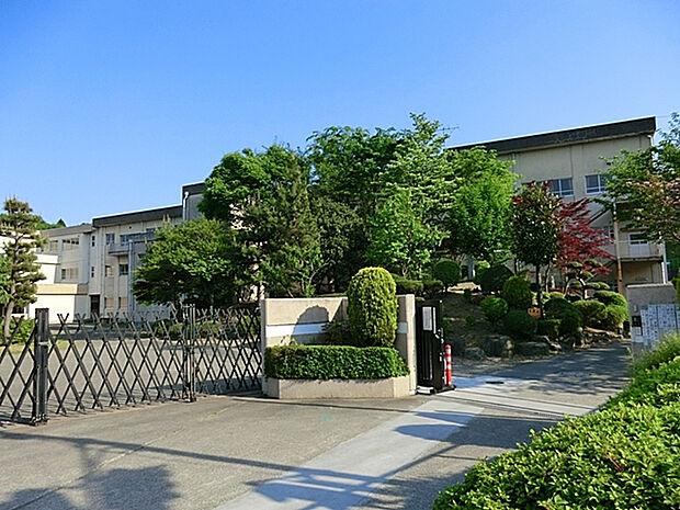 市立中山中学校（約198m）