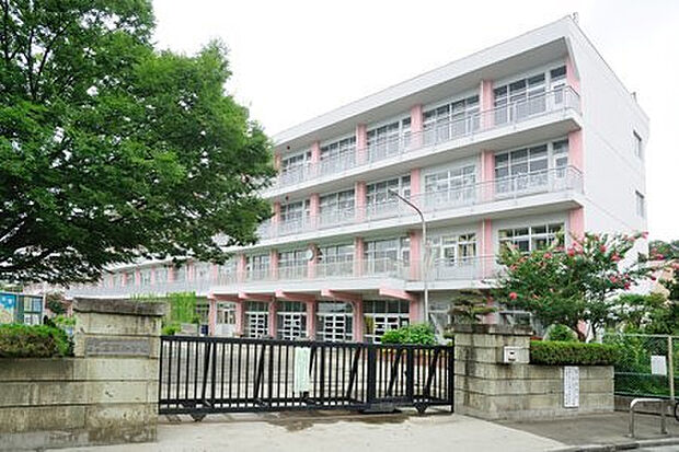 宮前小学校（約850m）