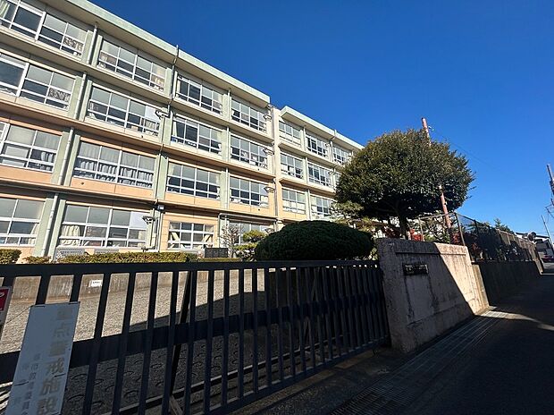 松延小学校(約400m)