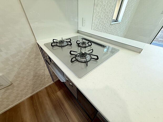 【3口のコンロ】ガラストップの3口コンロ