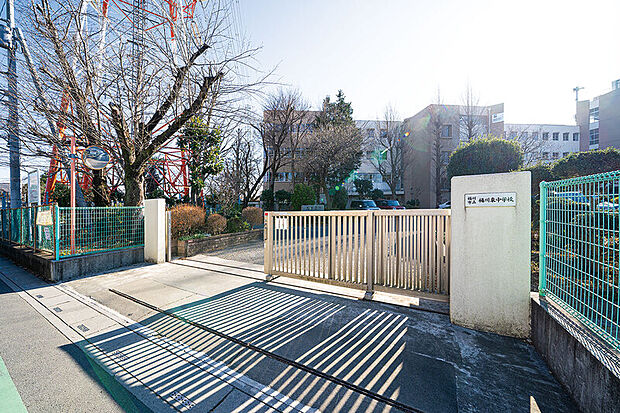 桶川市立桶川東中学校(現地より徒歩7分)