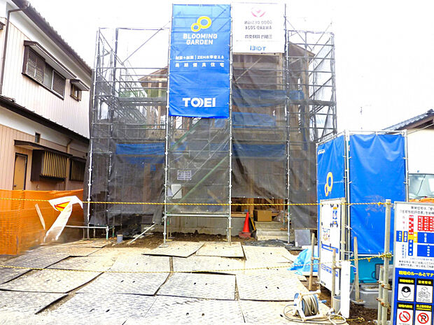 外観　敷地面積52坪！駐車スペース並列3台あり！主寝室可変型プラン採用！！