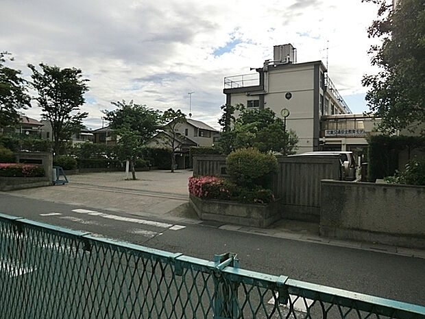 南中学校（約685m）