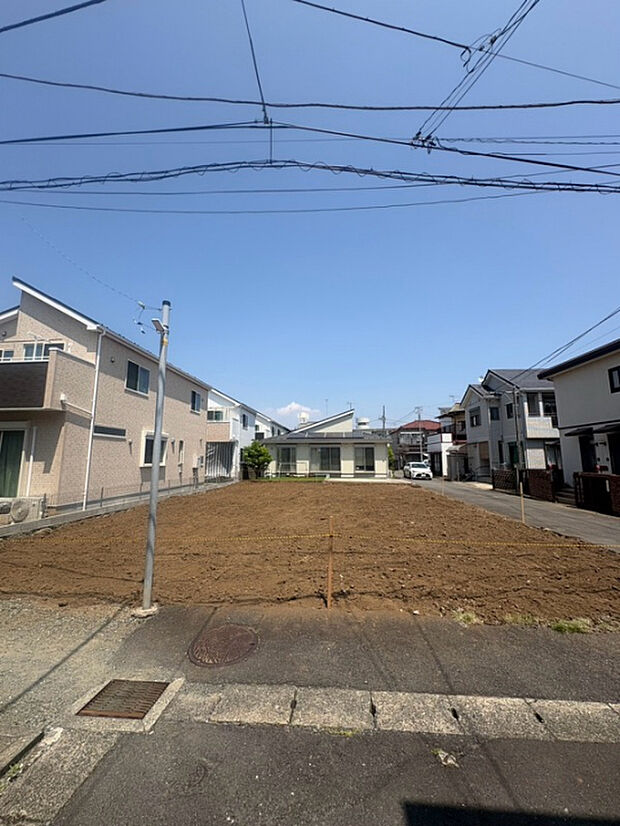 カースペースは各号棟2台分とめられます。　