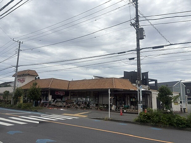 マックスバリュエクスプレス茅ヶ崎浜須賀店（約641m）