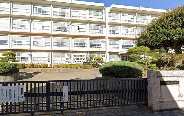 平塚市立松延小学校（約374m）