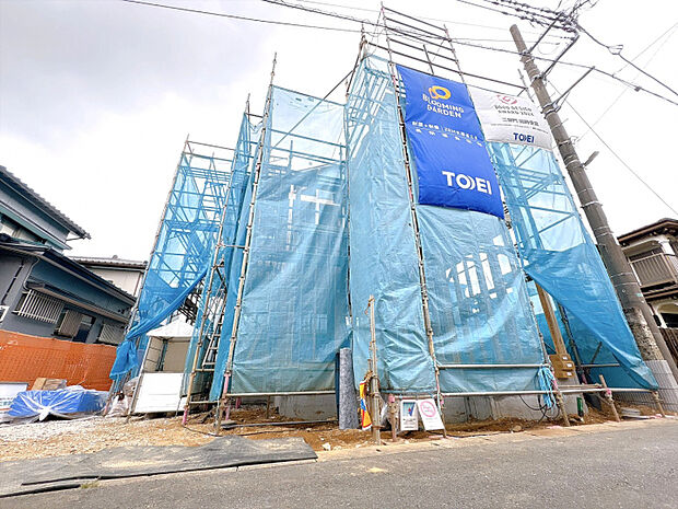【外観写真】室内物干しやダブルバルコニーを採用。5LDK可変型プランで、ご家族のライフスタイルの変化にも柔軟に対応します。　