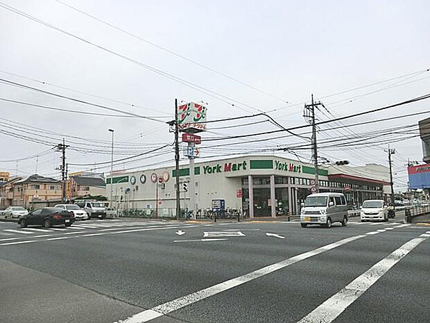 ヨークマート（約1,813m）
