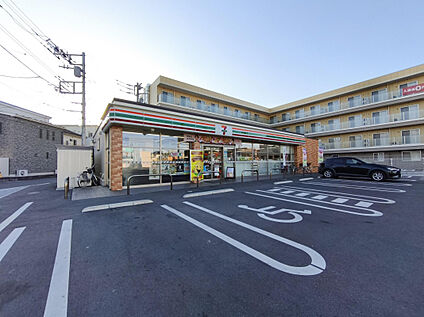セブンイレブン桶川西2丁目店 834m